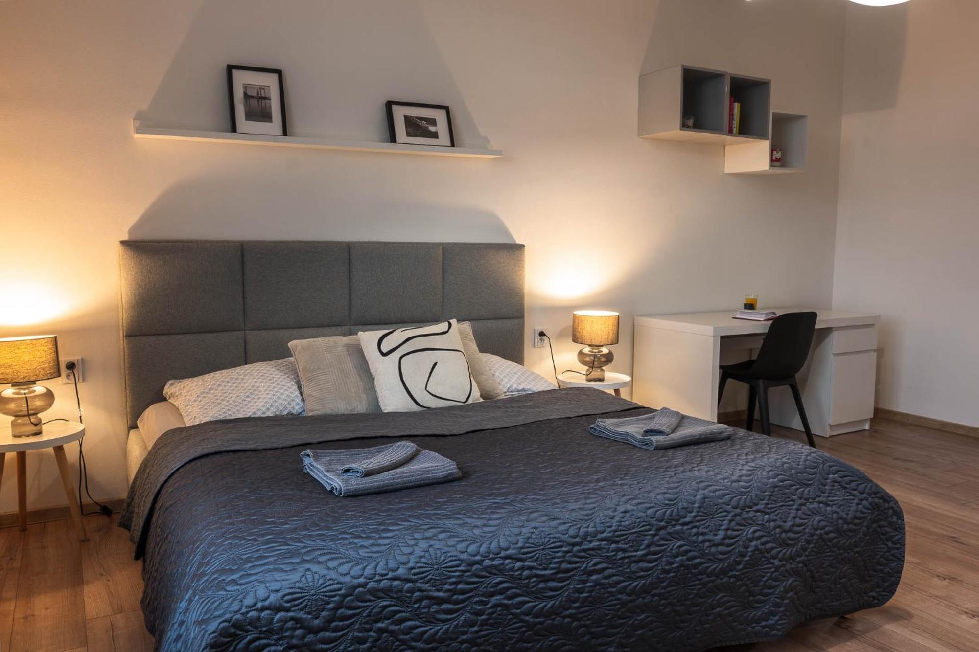 Apartman U Vystaviste 奥洛穆茨 外观 照片